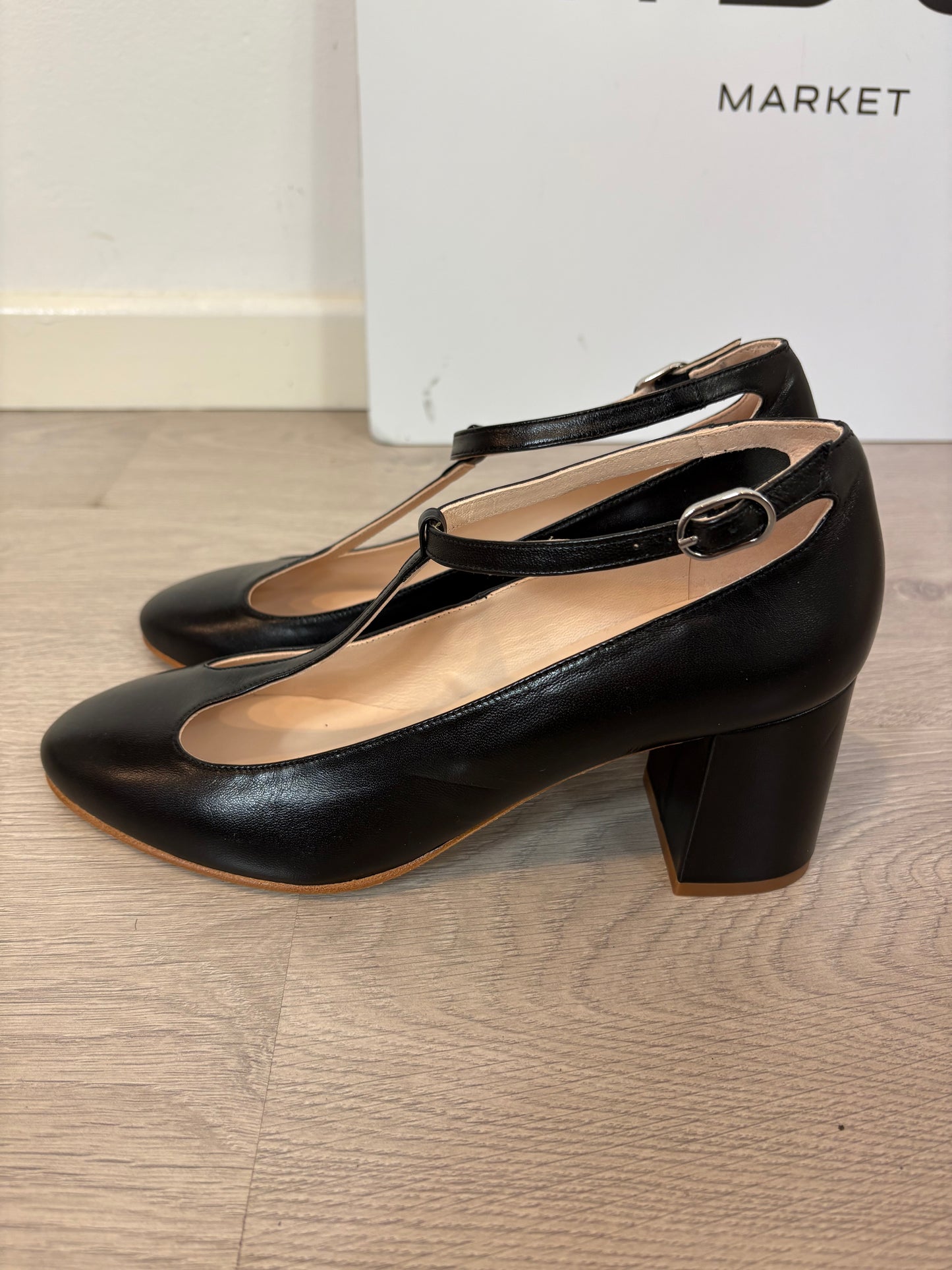 PATSY. Zapato Pía en negro. T 39