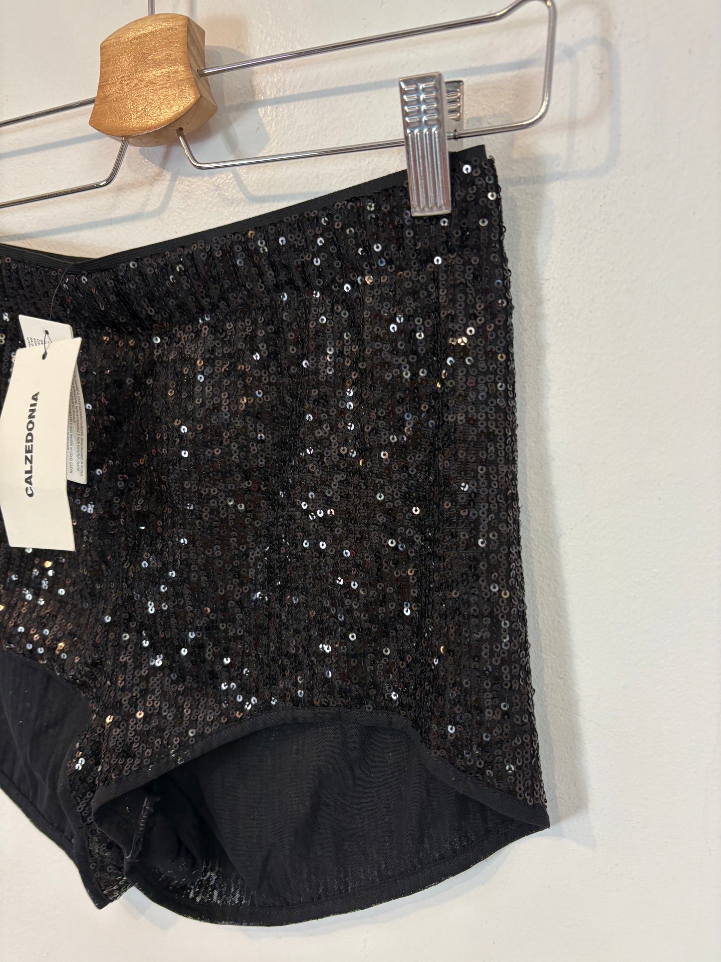 CALZEDONIA. Pantalón corto lentejuelas. T M/L