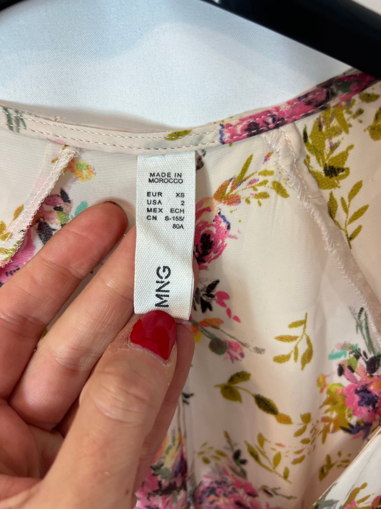 MANGO. Vestido beige flores  T.xs