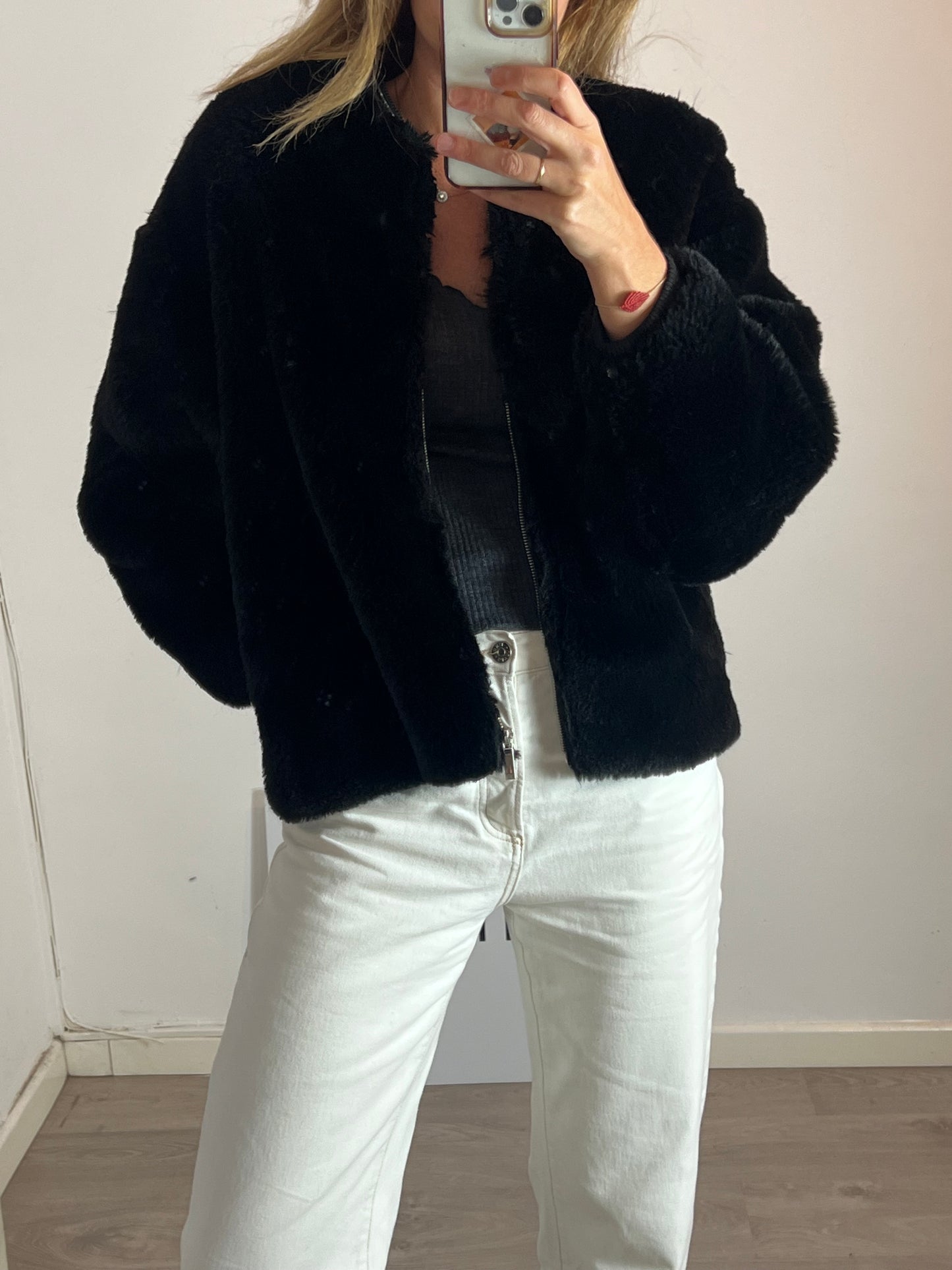 ZARA. Abrigo negro pelo. T S