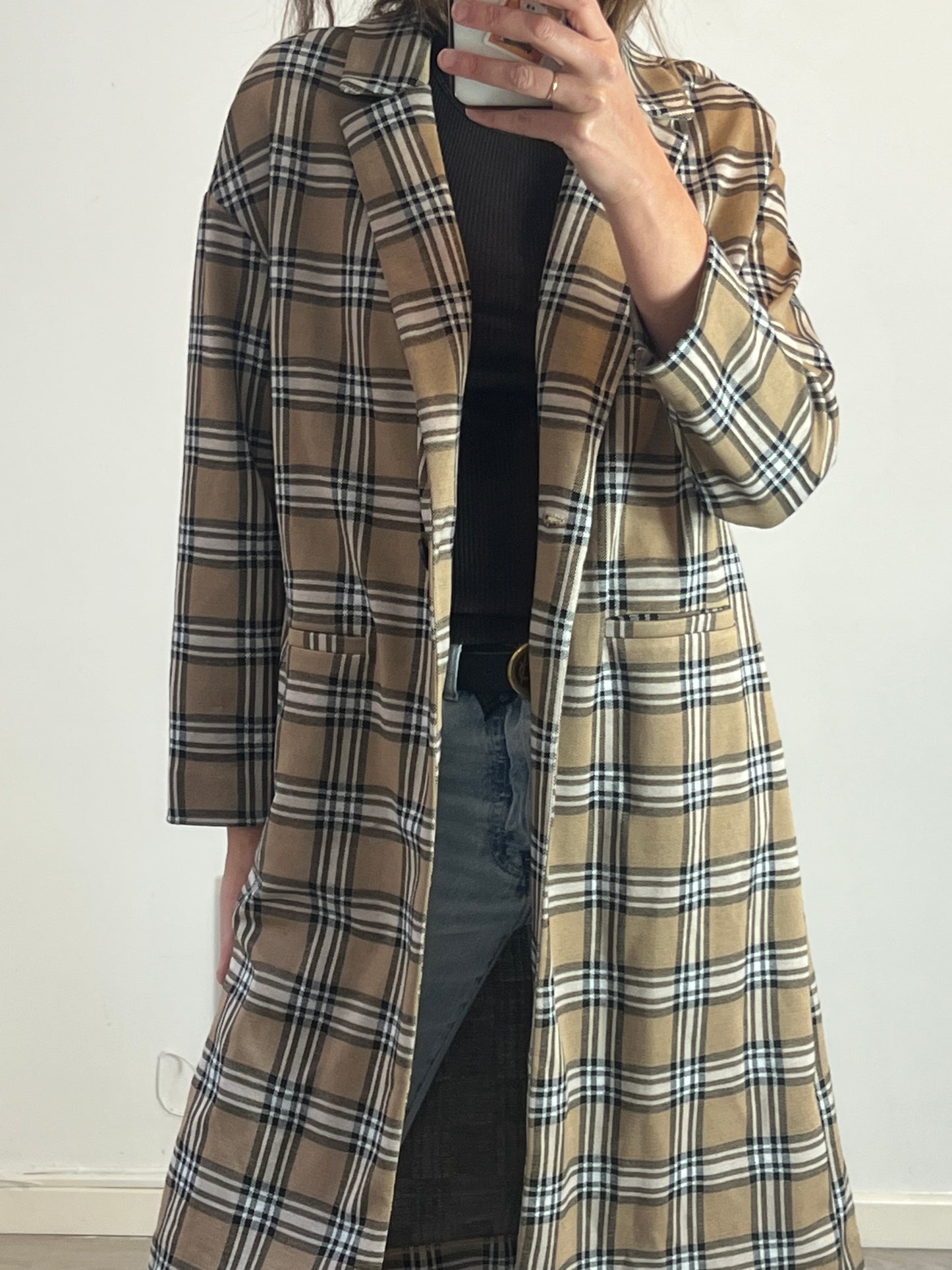 STRADIVARIUS. Long checked coat TM