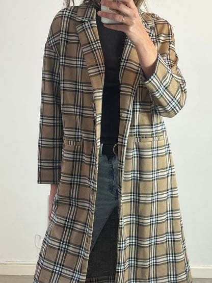 STRADIVARIUS. Long checked coat TM