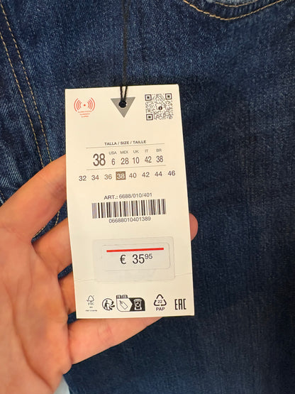 ZARA. Black stretch knit top. TL