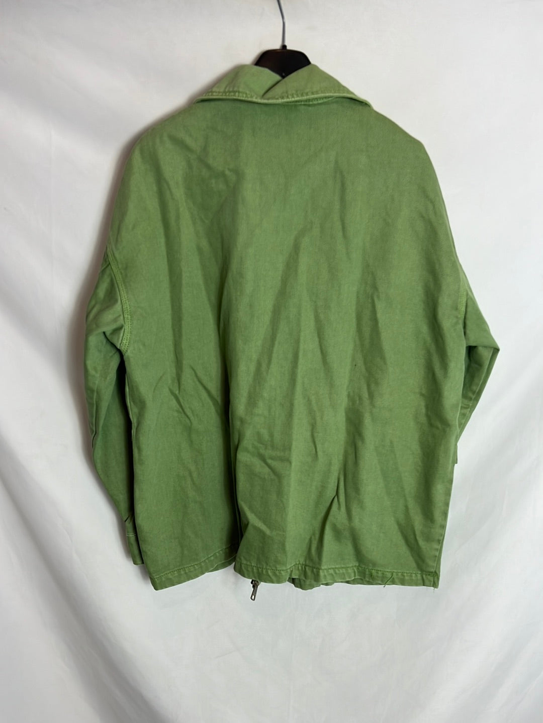 OTRAS. Cazadora denim verde bolsillos. T M