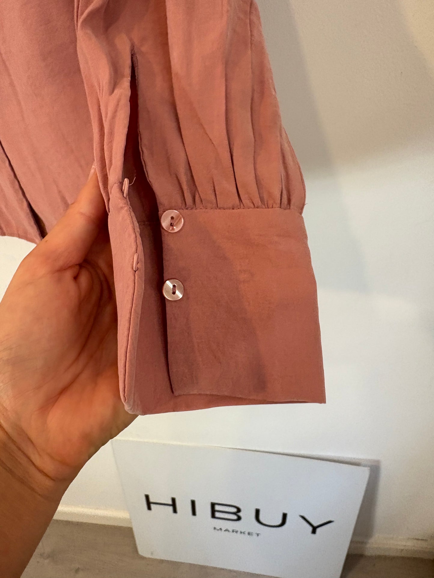 ZARA. Blusa fluida rosa palo