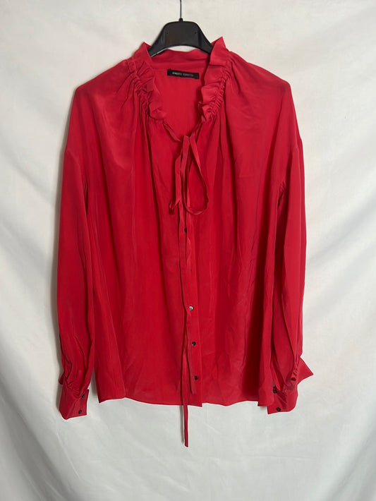 ROBERTO TORRETTA. Red silk blouse with ruffled collar. TS/M