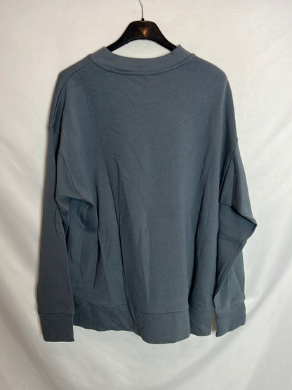OTHERS. Light blue sweatshirt. TM/L