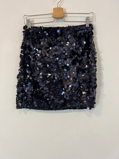 H&amp;M. Ts sequin short skirt