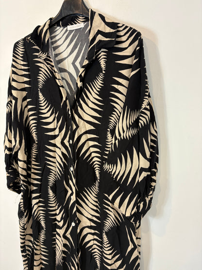 OTRAS. Vestido largo camisero estampado hojas. T M/L