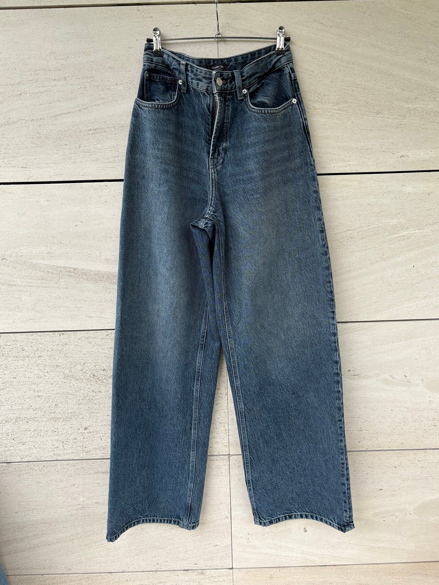 MASSIMO DUTTI. Denim tiro alto wide leg