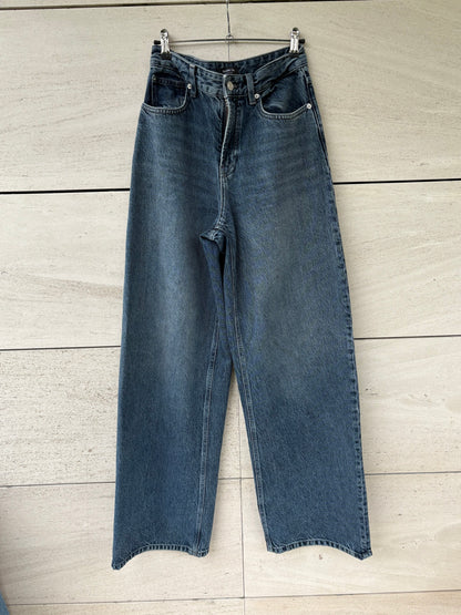 MASSIMO DUTTI. Denim tiro alto wide leg
