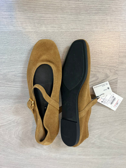 ZARA. Bailarina piel caqui T.42