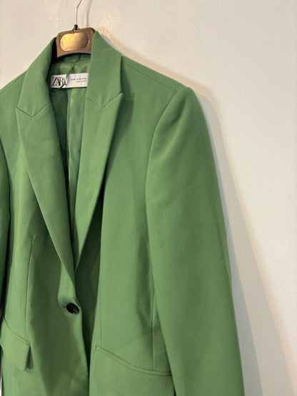 ZARA. Blazer verde fluida