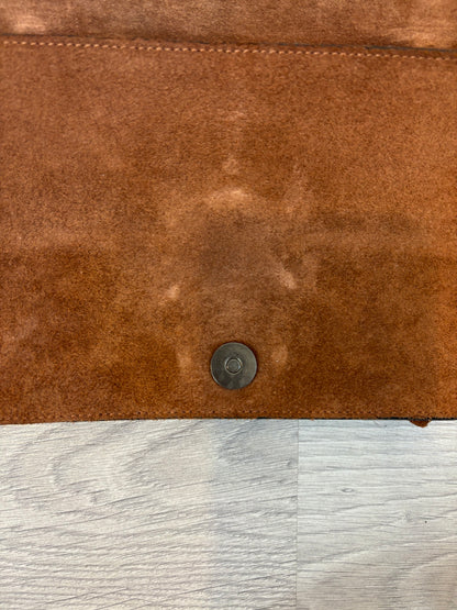 OTRAS. Bolso piel hebilla