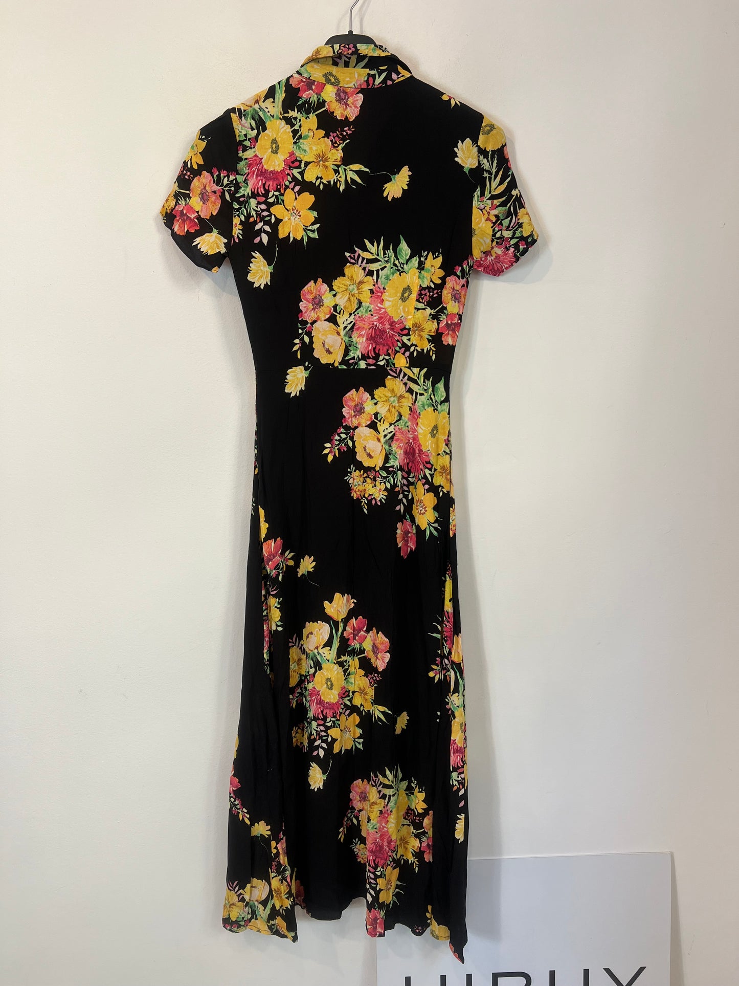 ZARA. Vestido largo flores camisero  T.xs
