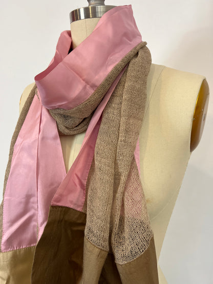 OTRAS. Pañuelo texturas seda beiges y rosa