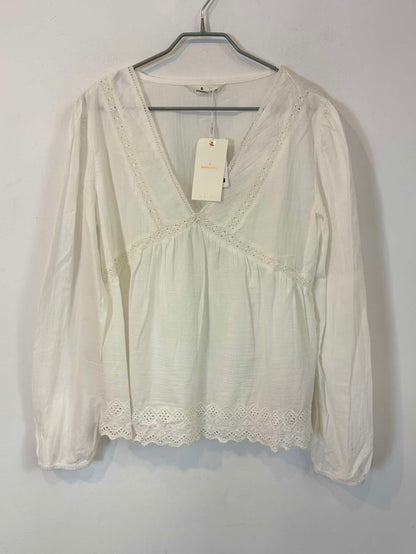 Blusa blanca detalles croché