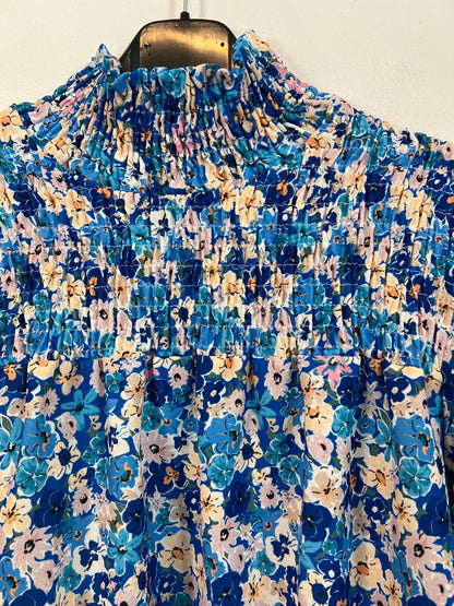 BEMOODYCOLLECTION. Blusa azul flores TU(s)