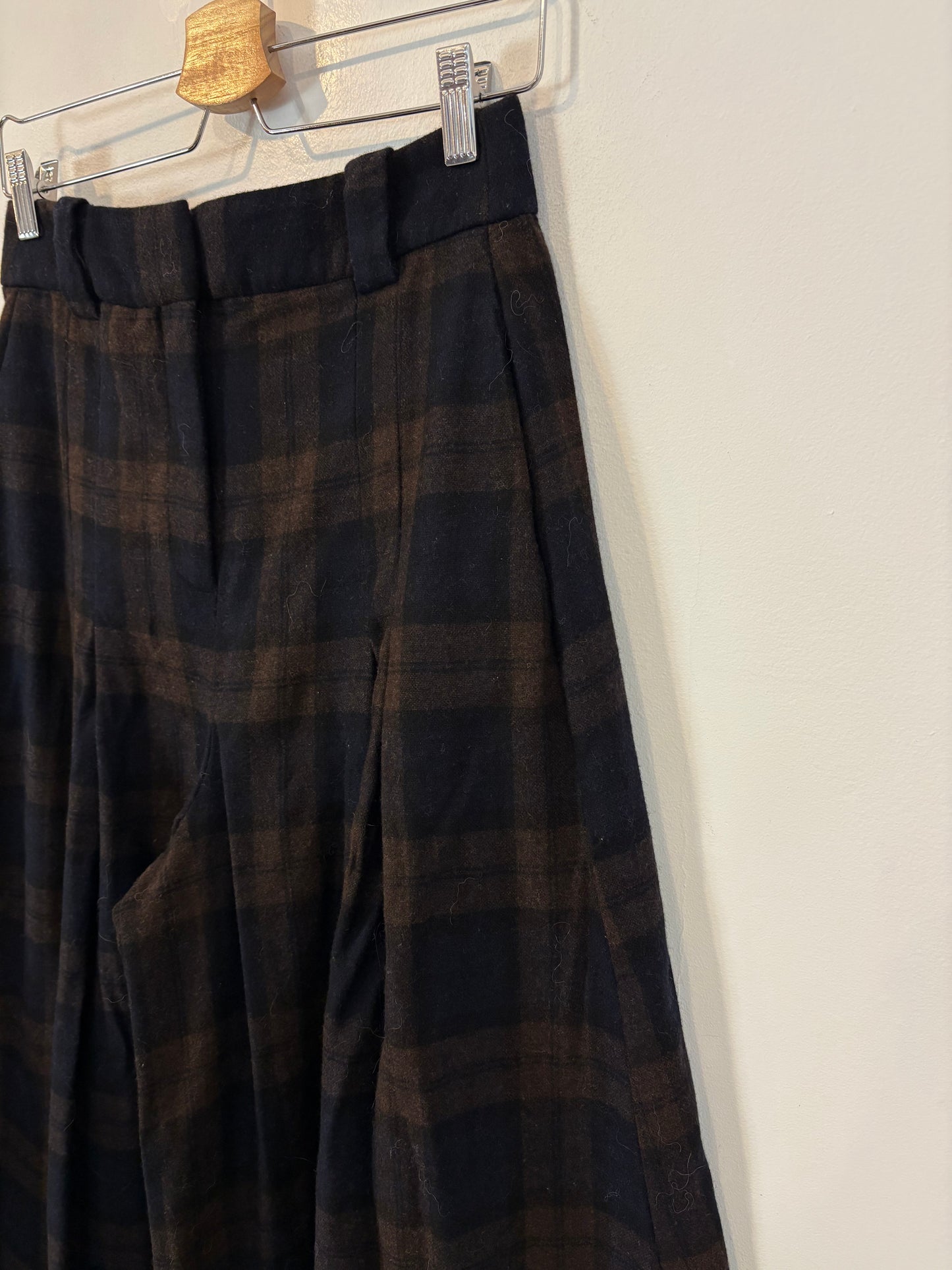 ZARA. Pantalón cuadros efecto falda lana