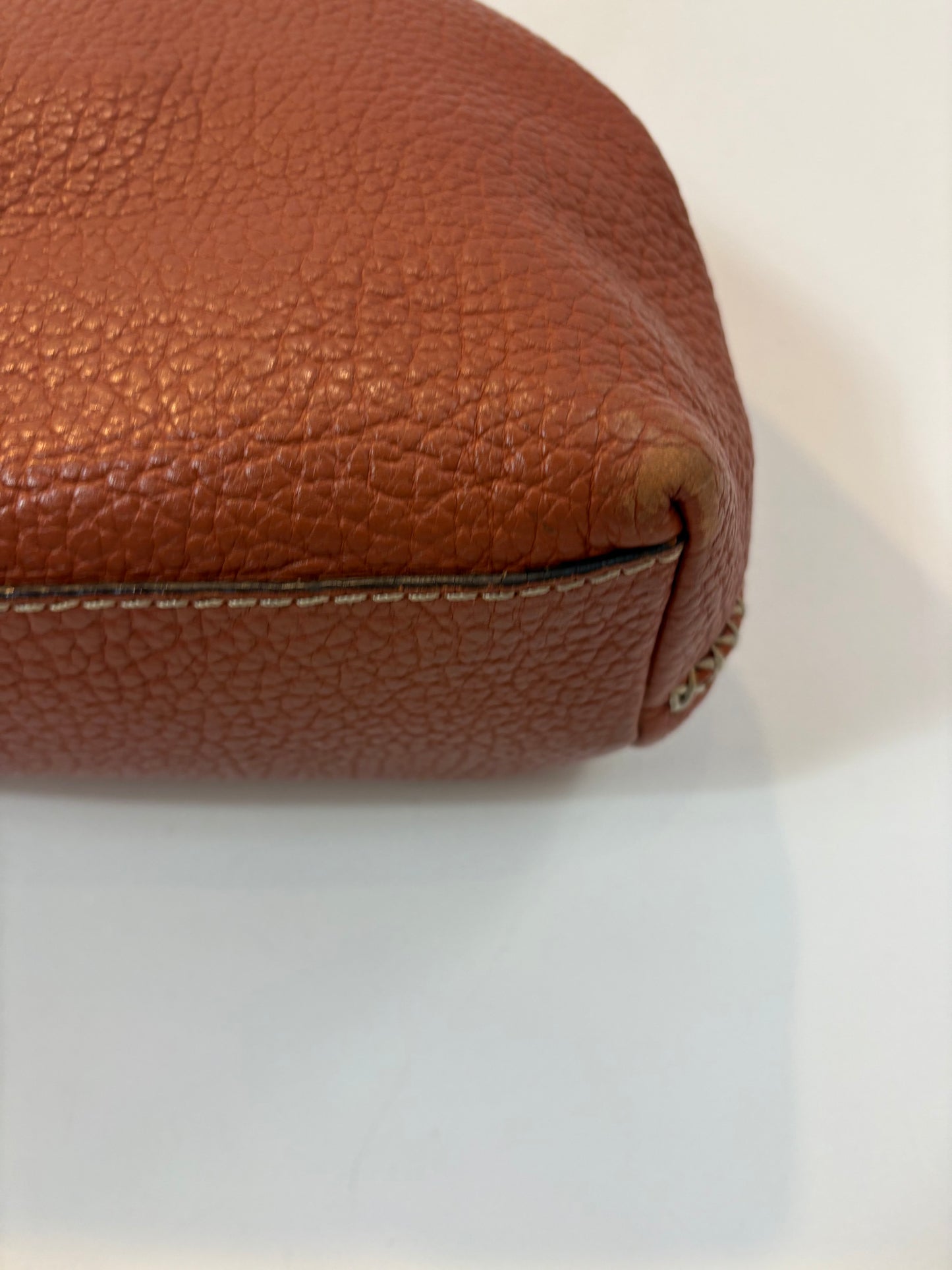 CAROLINA HERRERA. Bolso de hombro piel asa multiple