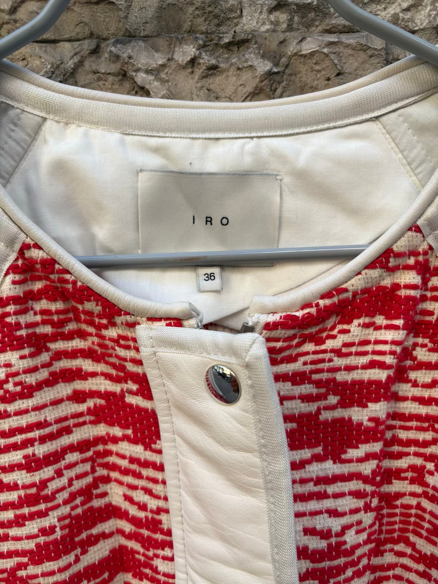 IRO. Chaqueta bicolor con peil