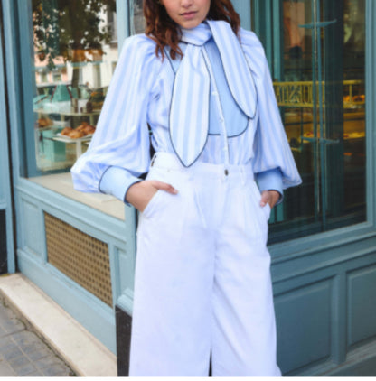 LAGANINI. Striped blouse with bow detail. TM/L