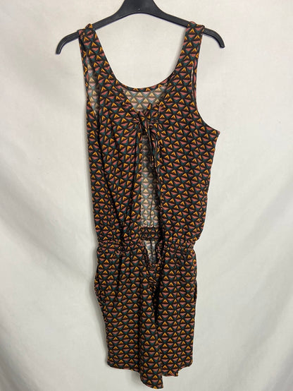 STRADIVARIUS. Mono corto estampado nudo. T M