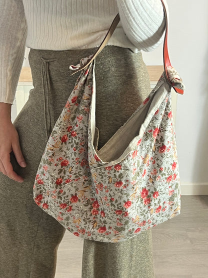 MIYAKO. Floral bag with leather handle