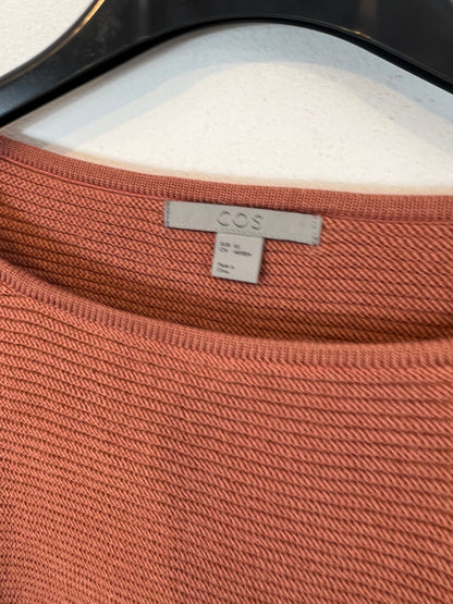 COS. Top punto aberturas. T XS