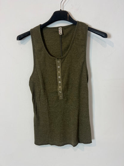 OTRAS. Top canalé verde. T S