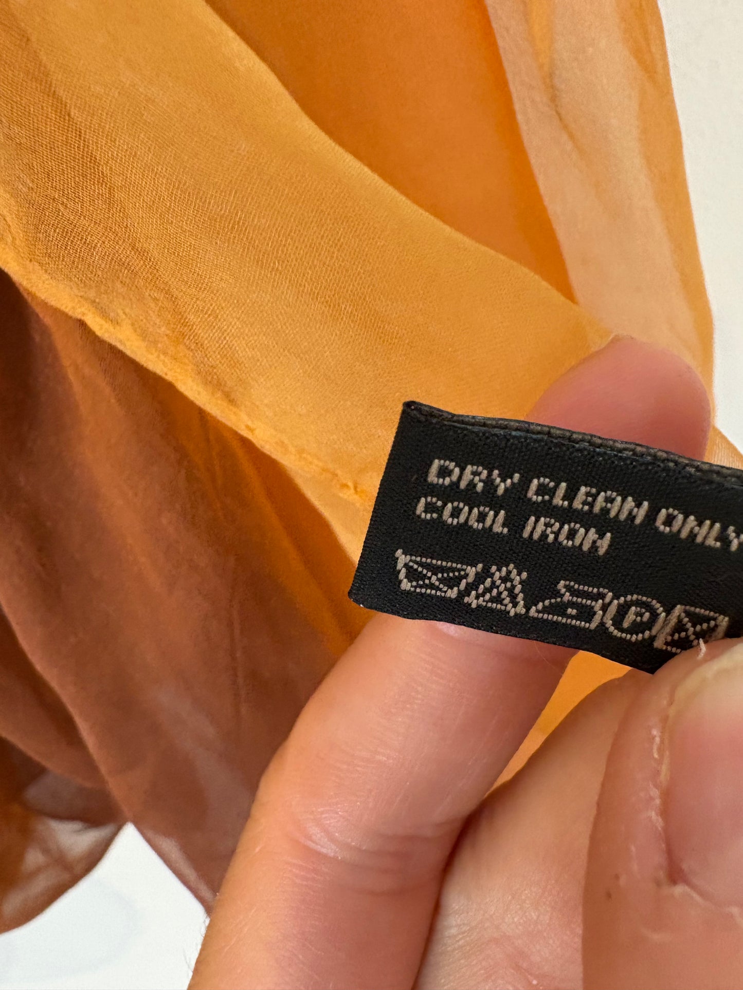 OTRAS. Fular seda tonos tierra