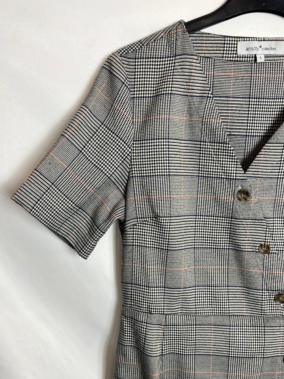 AMICHI. Buttoned houndstooth dress. TS