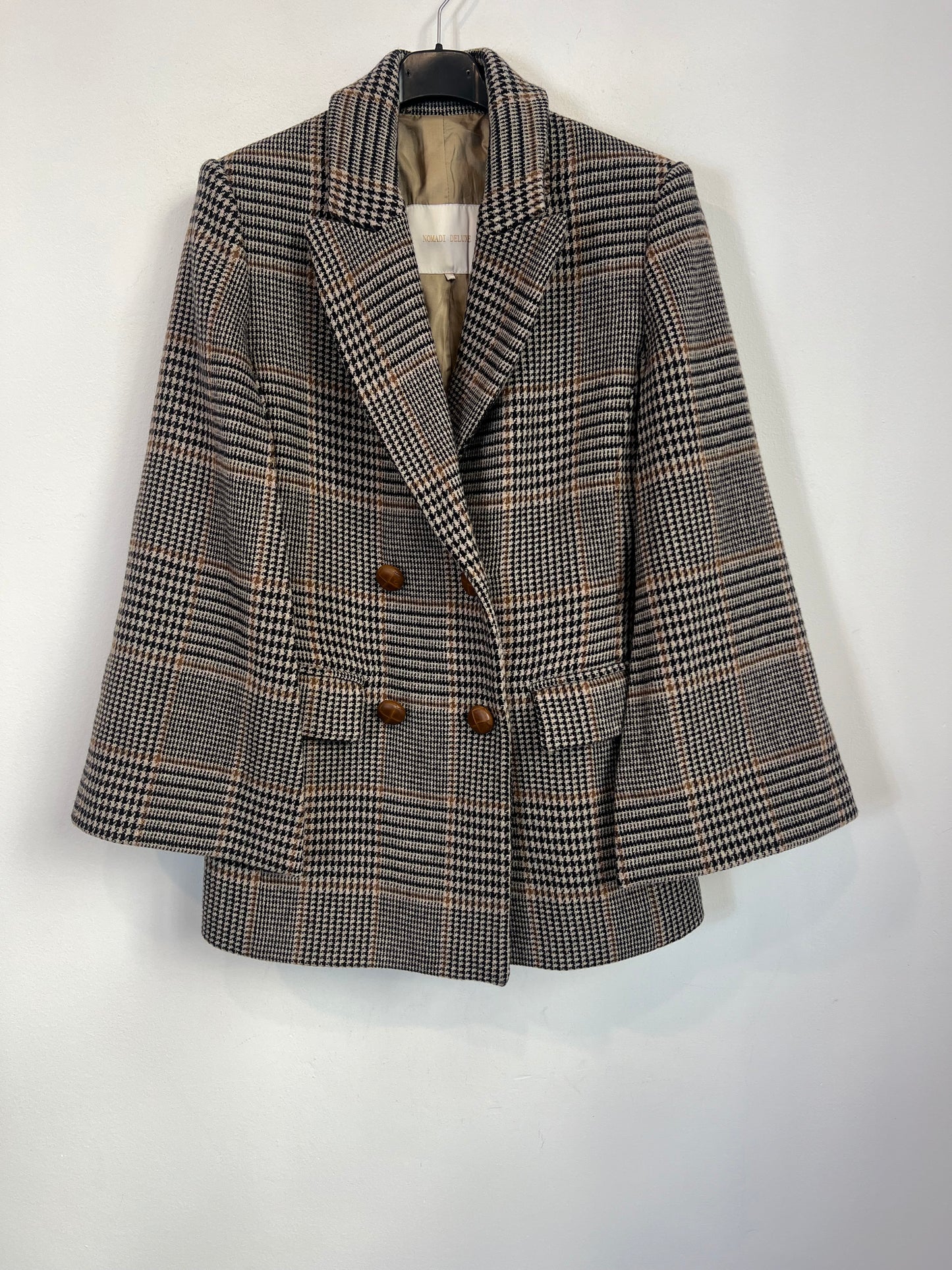 NOMADI DELUXE. Total look con lana pata de gallo. T XS