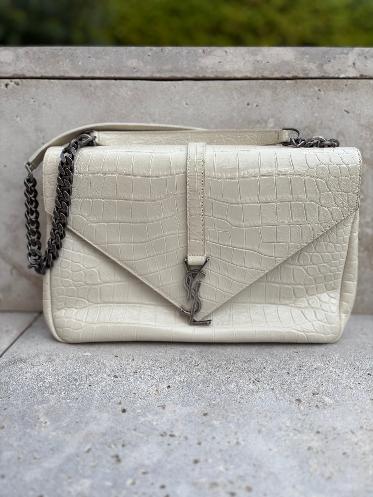 YVES SAINT LAURENT. Bolso collage large piel