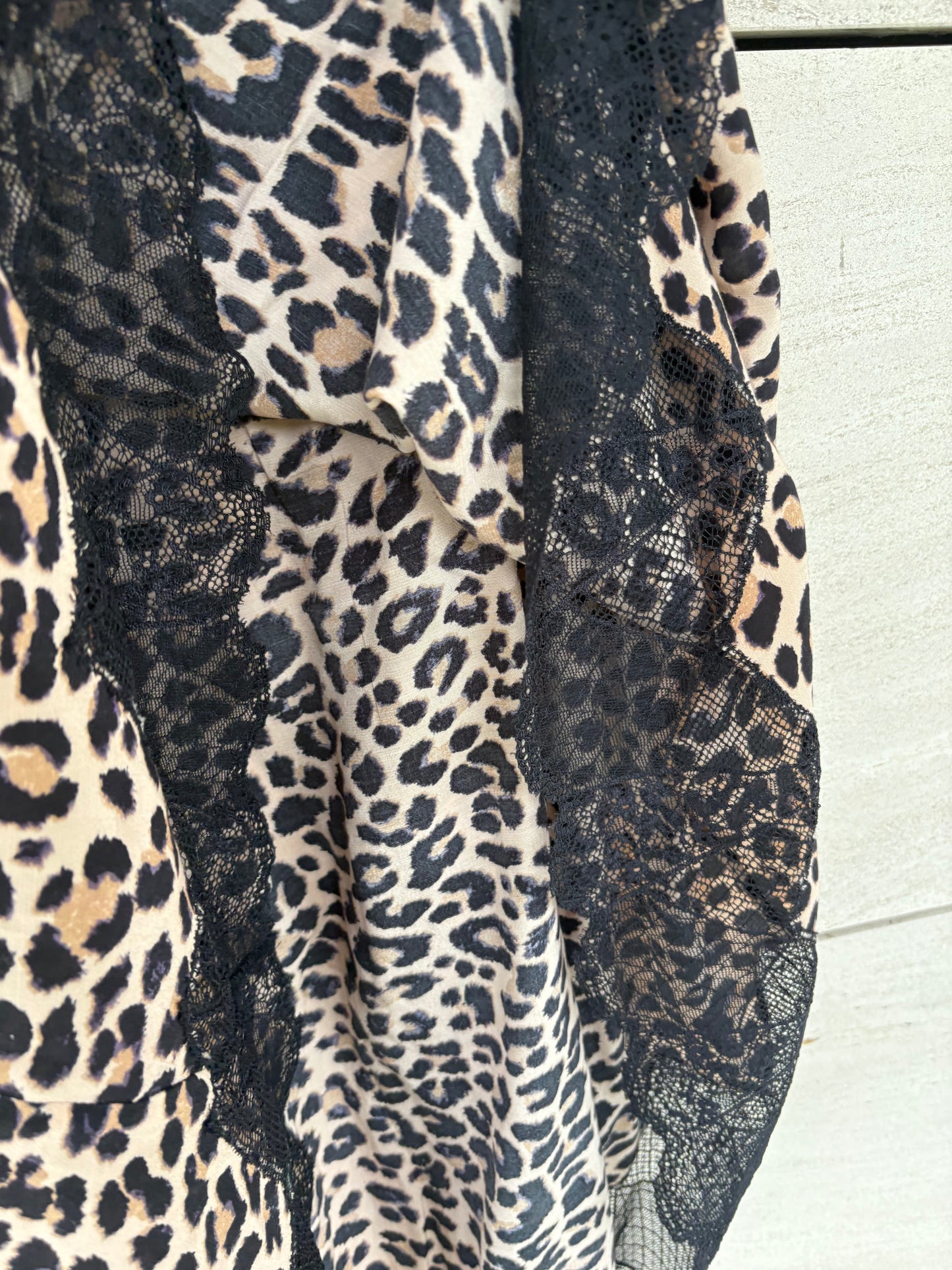 ZADIG&VOLTAIRE. Falda midi animal print asimétrica