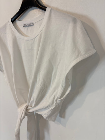 ZARA. White knot T-shirt
