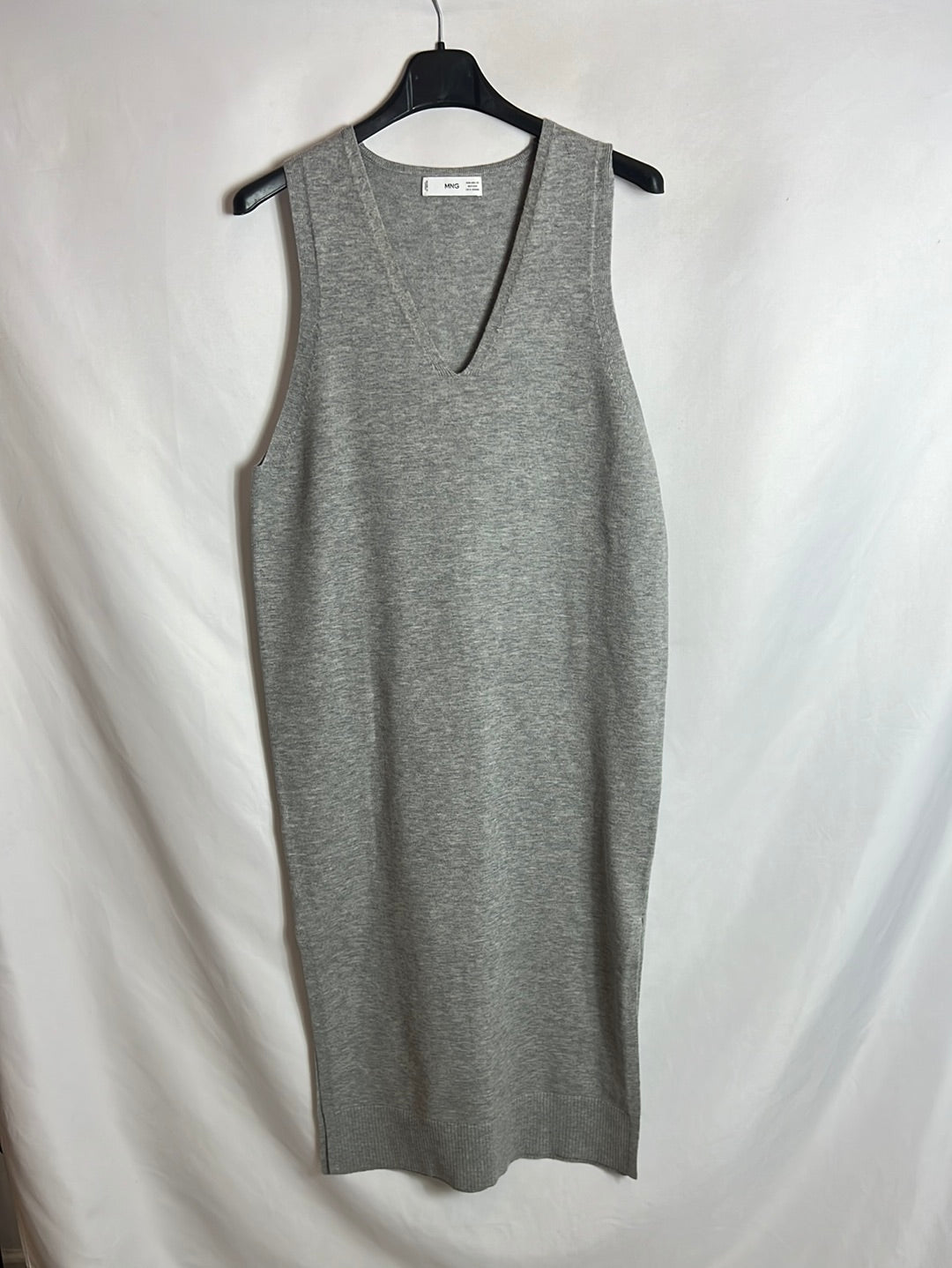 MANGI. Vestido midi gris punto apertura. T XS