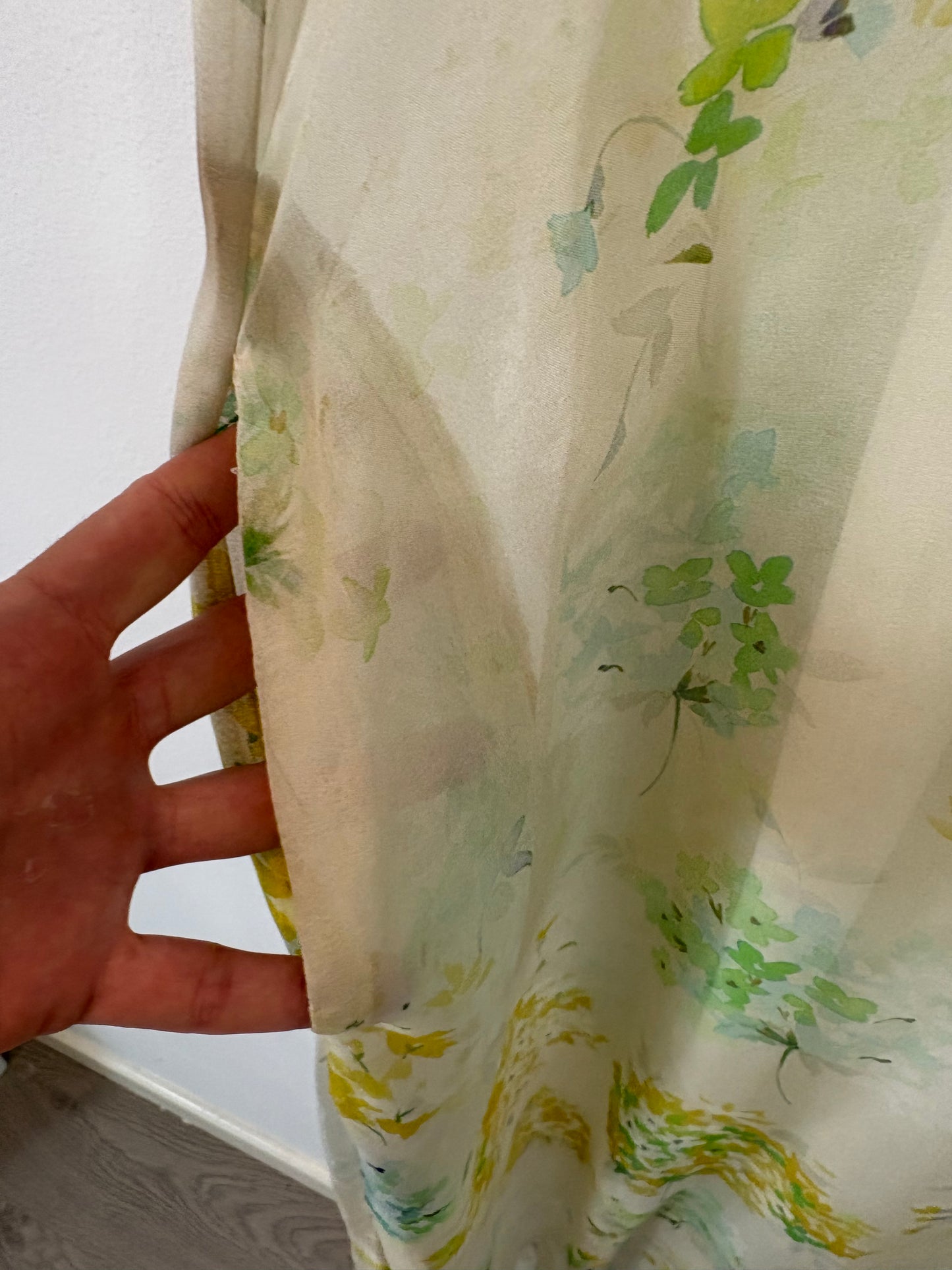 MONOPLAZA. Vestido largo seda estampado. T M