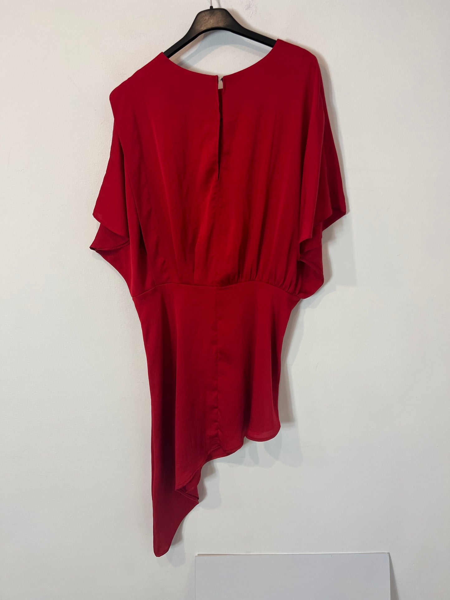 SOPHIE&LUCIE. top rojo botones T.38