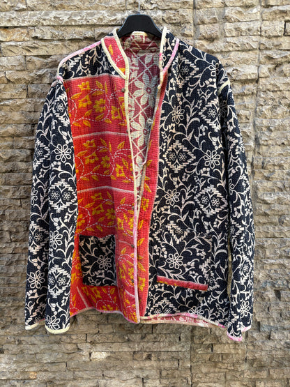 OTRAS. Chaqueta estampada reversible