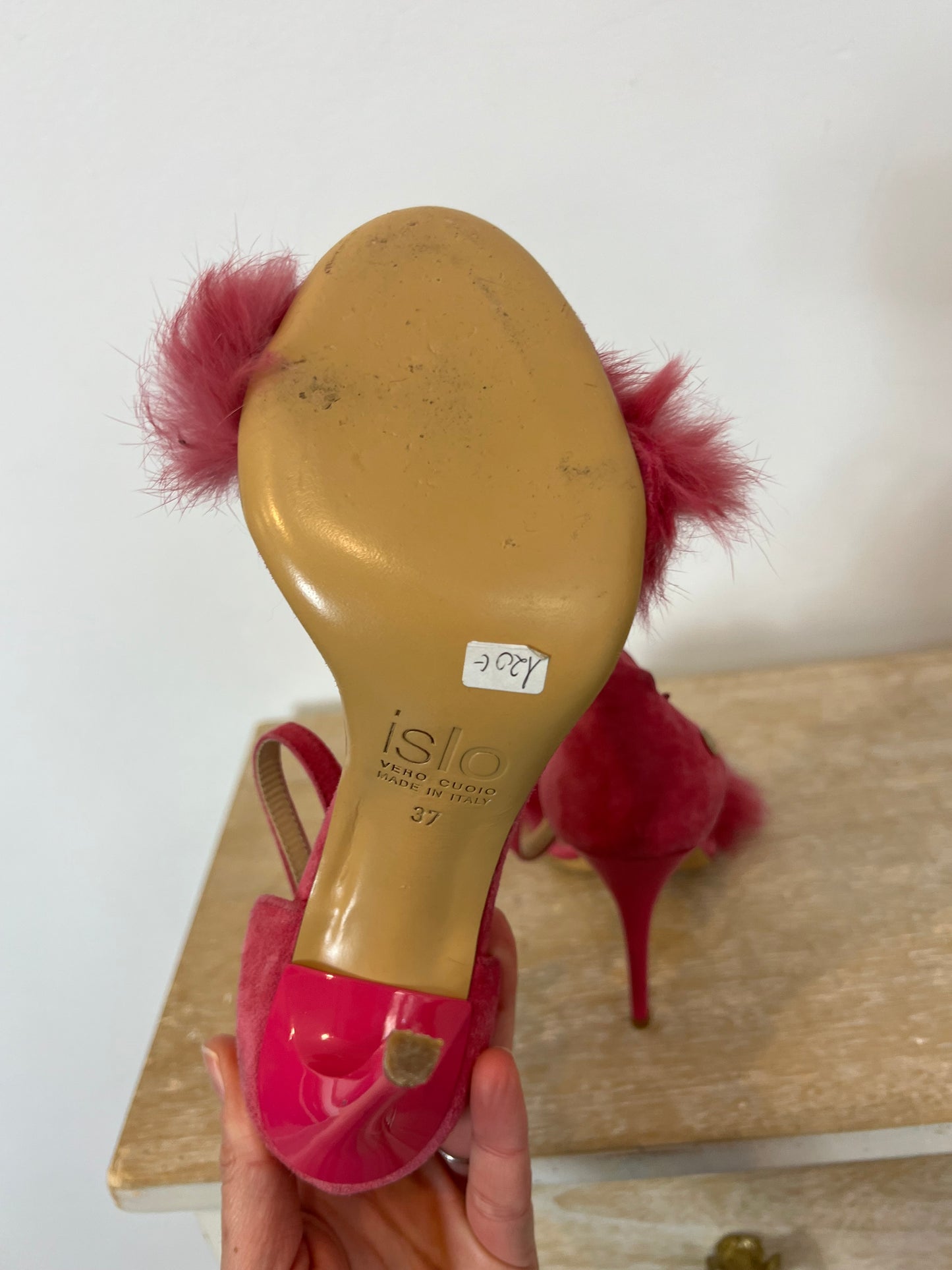 ISLAND. Pink fur sandal. T 37