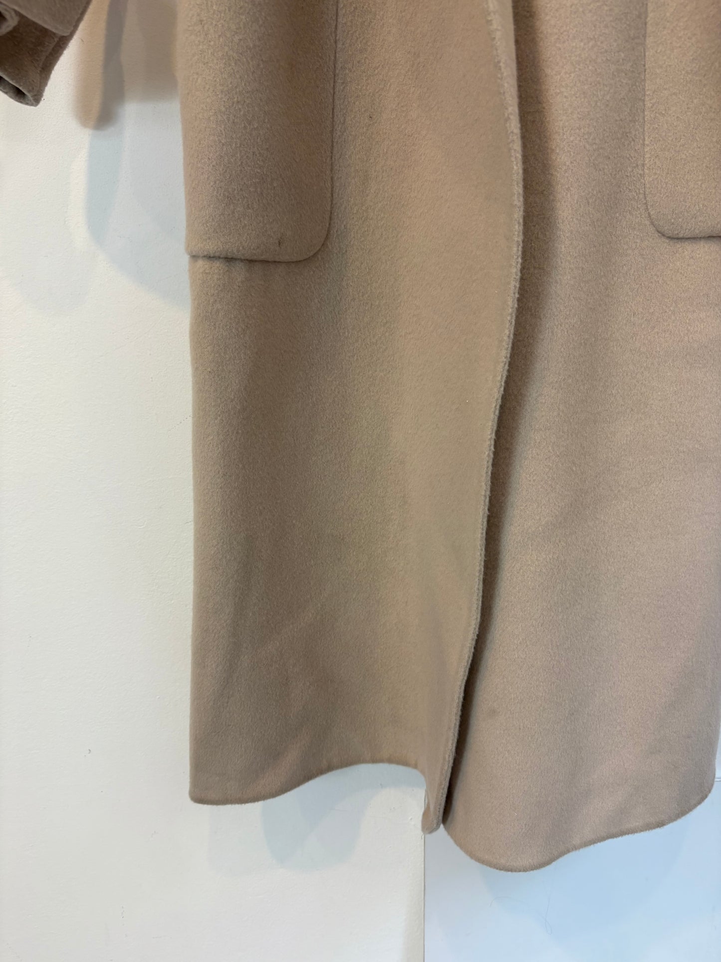 SEZANE. Abrigo largo lana (tara)