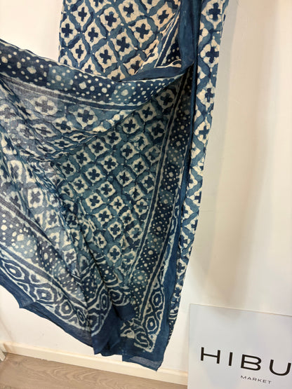 Pareo/ Pañuelo azul estampado