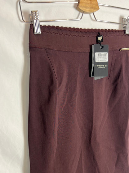 TWIN-SET. Maroon elastic midi skirt. T.S.