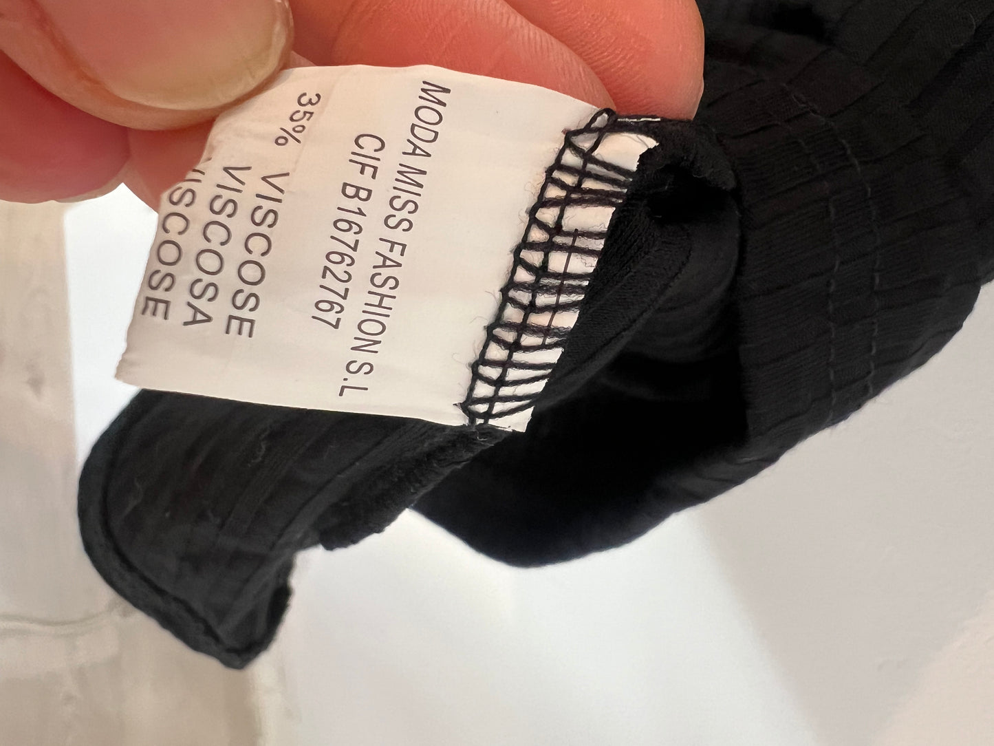 OTRAS. Top negro textura. T S/M