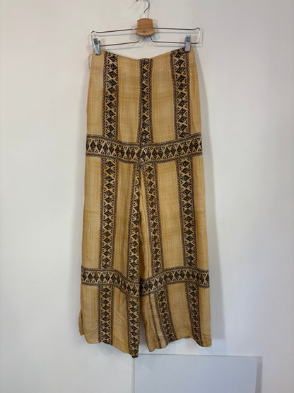 TRUCCO. Conjunto fluido estampado