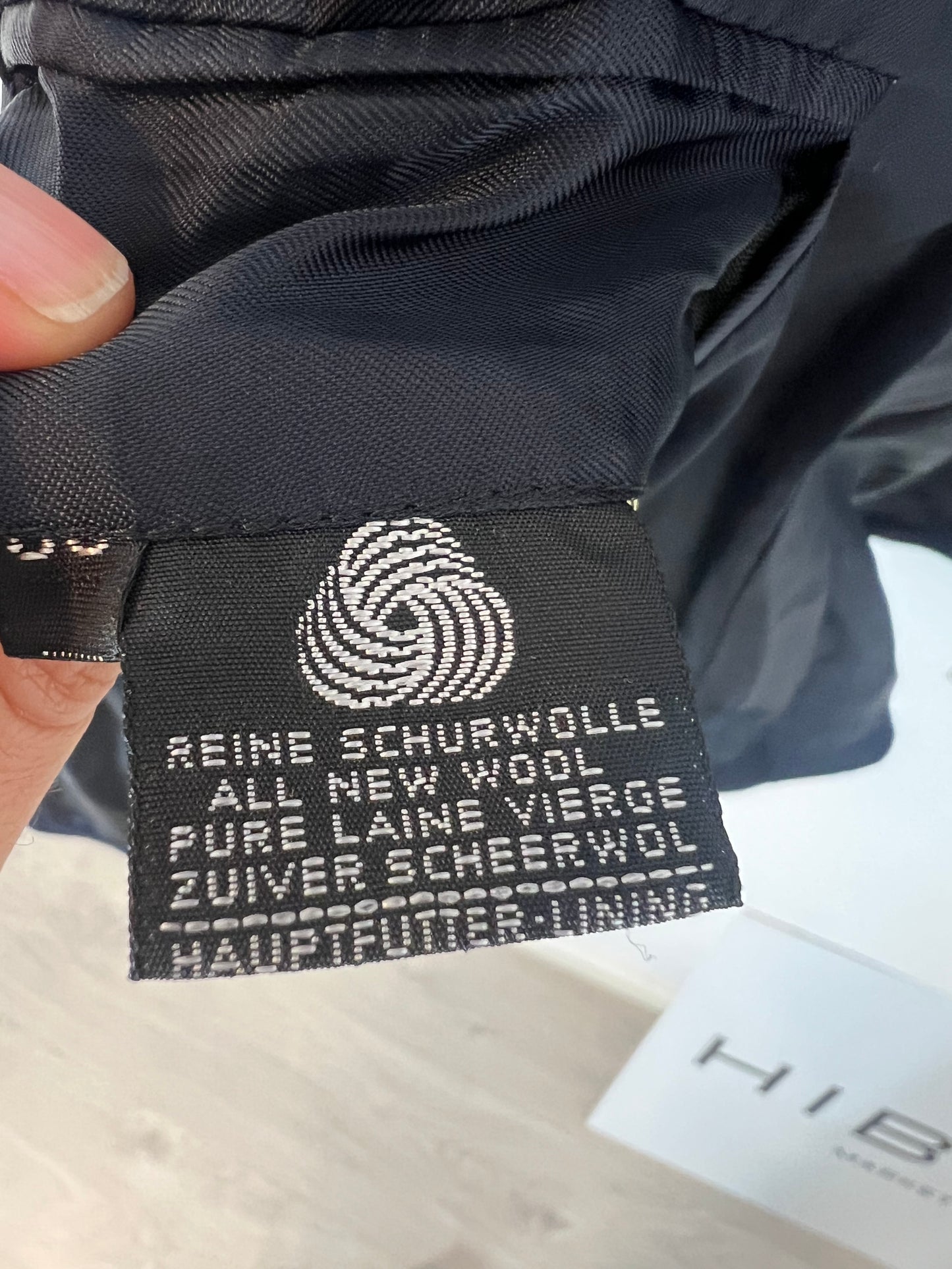 CERRUTI 1881. Navy blue wool blazer. T 38