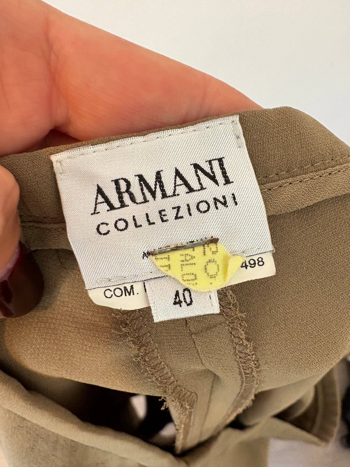 ARMANI COLLEZIONI. Khaki flowy pants. T 40