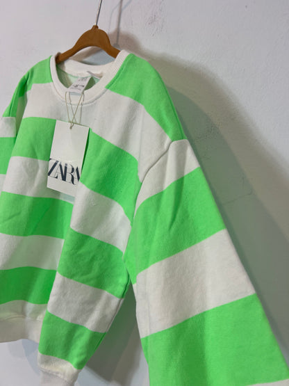 ZARA. Sudadera rayas verde y blanca T.4-5 años