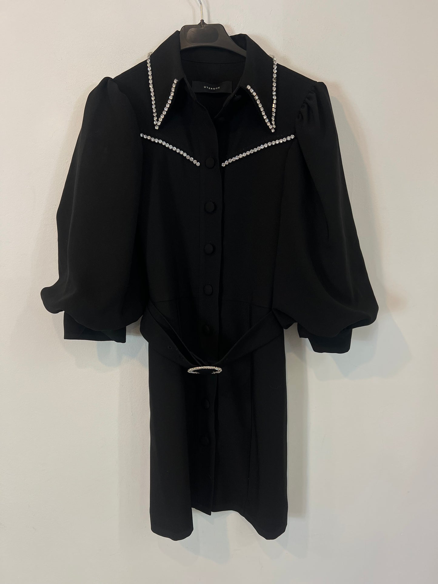 UTERQÜE. Vestido negro abalorios T.xs